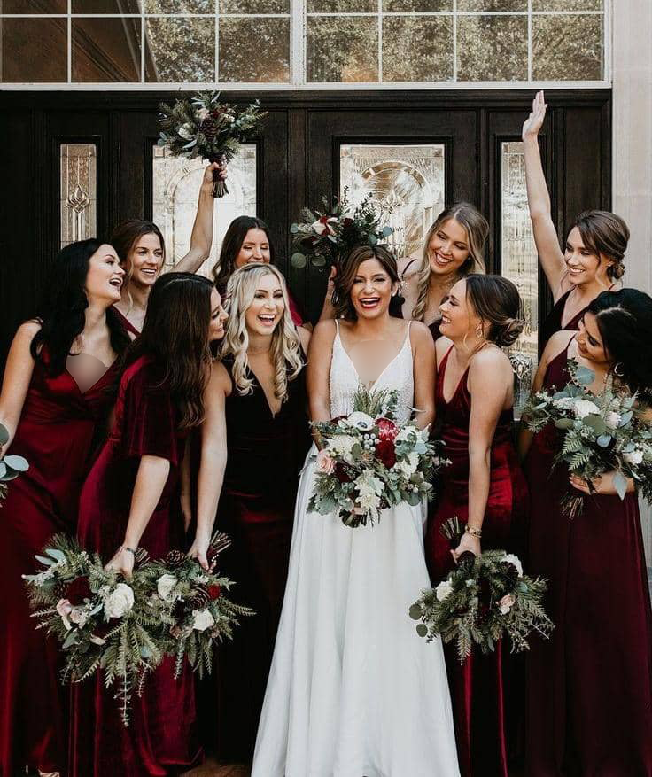 خرید لباس ساقدوش